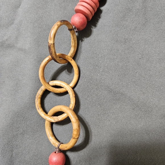 Long wooden beads necklace - Picture 3 of 4